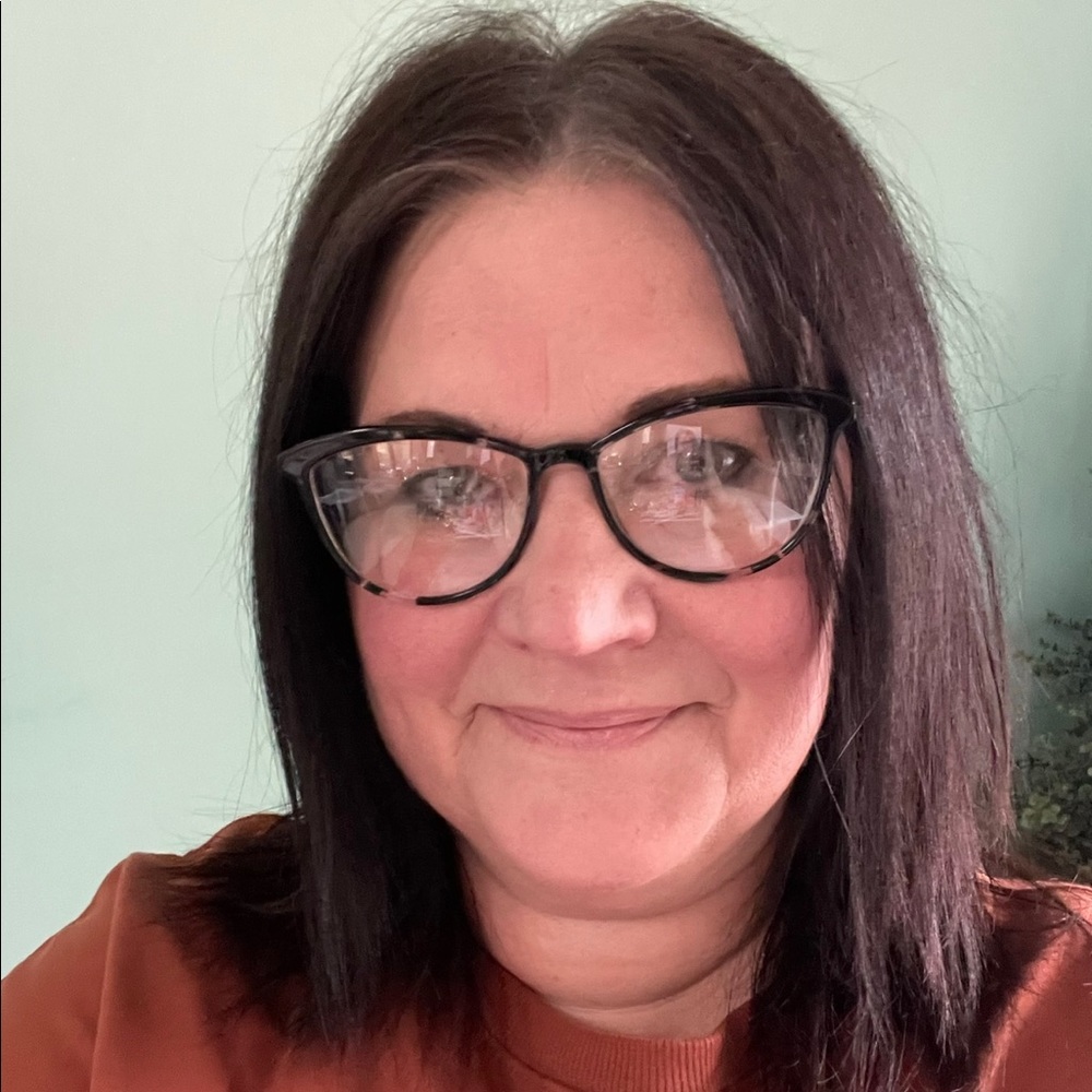 Meet your Posher, Tina